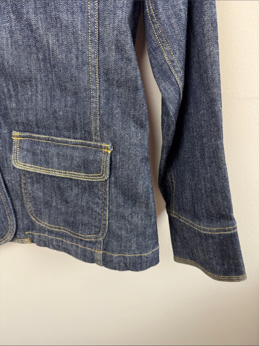 Eddie Bauer Mock Neck Denim Jacket. Size Large. - Picture 3 of 6